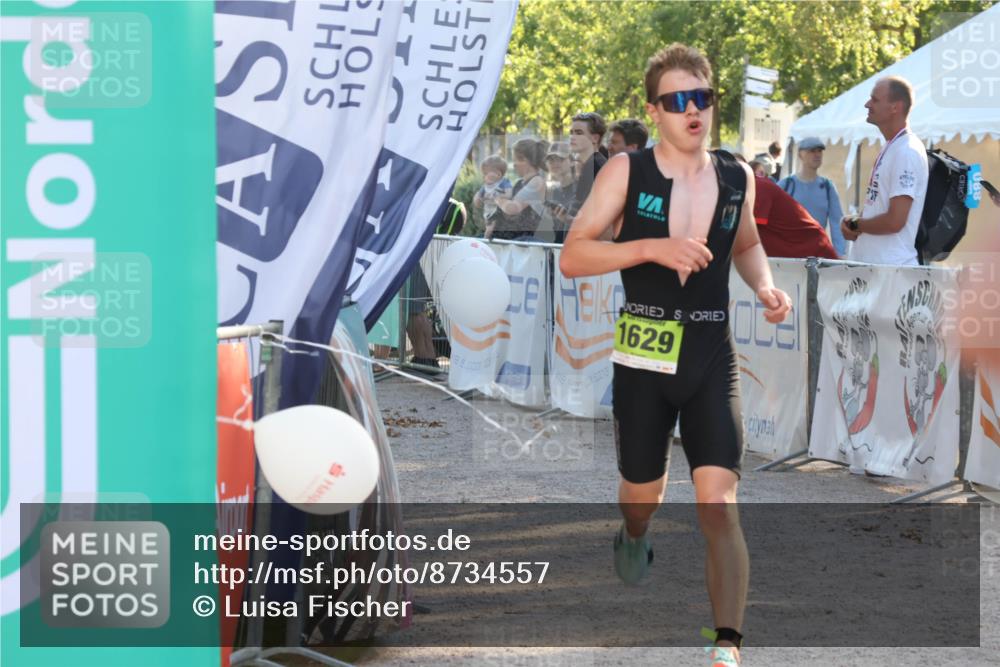 07.09.2025 - 19. Norderstedt Triathlon Luisa Fischer http://msf.ph/oto/8734557 07.09.2025 16:32:14 Ziel 1629 meine-sportfotos.de