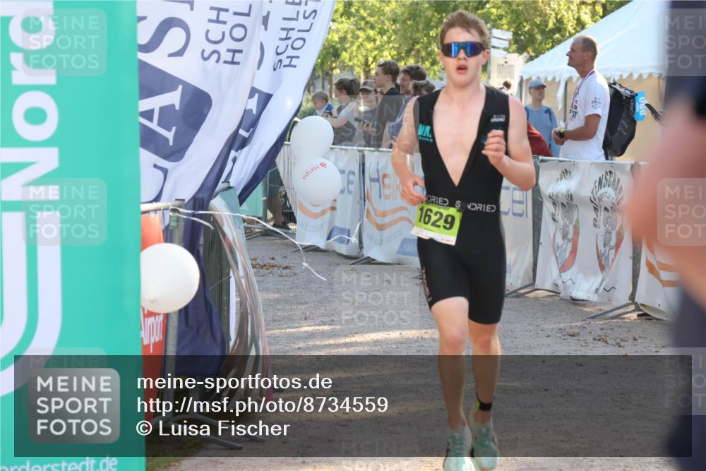 07.09.2025 - 19. Norderstedt Triathlon Luisa Fischer http://msf.ph/oto/8734559 07.09.2025 16:32:14 Ziel 1629 meine-sportfotos.de