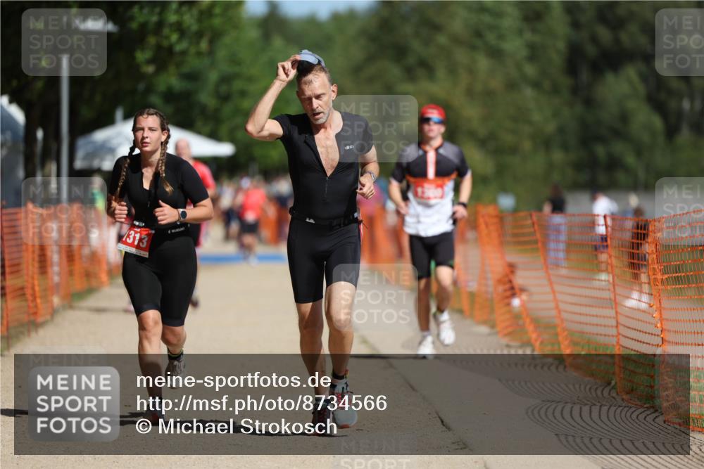 07.09.2025 - 19. Norderstedt Triathlon Michael Strokosch http://msf.ph/oto/8734566 07.09.2025 12:18:27 Laufen 237, 795, 857, 1300, 1313, 1371, 1372 meine-sportfotos.de