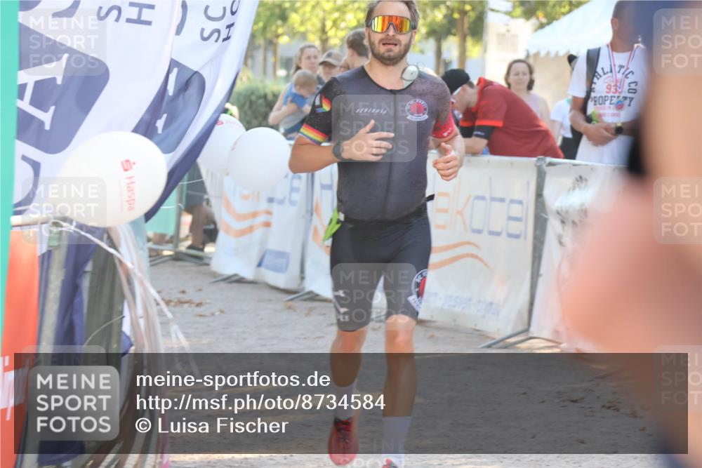 07.09.2025 - 19. Norderstedt Triathlon Luisa Fischer http://msf.ph/oto/8734584 07.09.2025 16:32:18 Ziel 493, 1629 meine-sportfotos.de