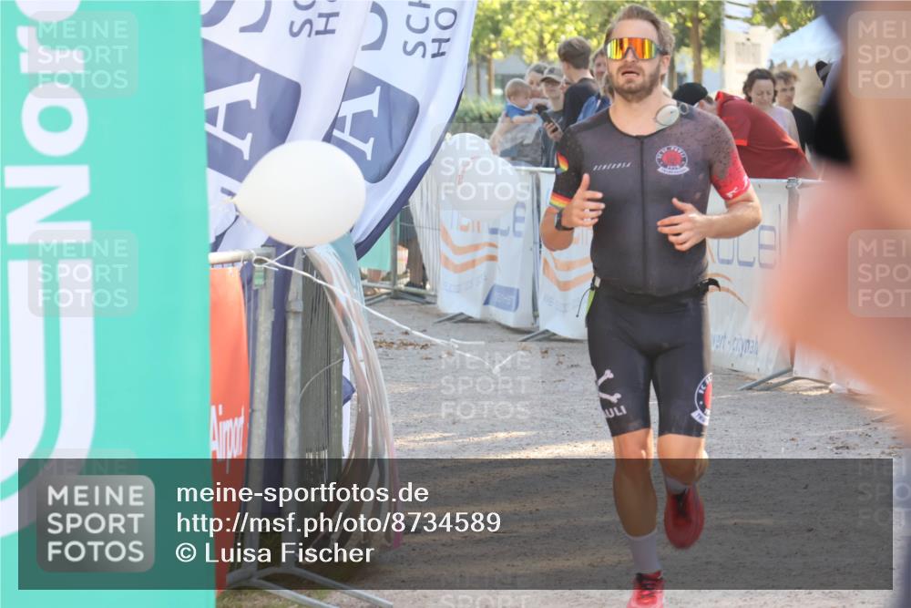 07.09.2025 - 19. Norderstedt Triathlon Luisa Fischer http://msf.ph/oto/8734589 07.09.2025 16:32:18 Ziel 493, 1629 meine-sportfotos.de