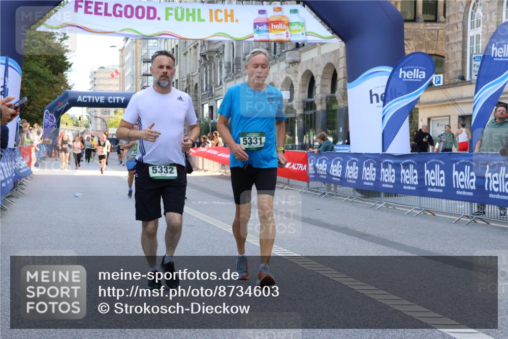 07.09.2025 - BARMER Alsterlauf Strokosch-Dieckow http://msf.ph/oto/8734603 07.09.2025 10:20:34 Ziel 2861, 2862, 3383, 3777, 4003, 4011, 4141, 4142, 4206, 4564, 4919, 5846, 5848, 8031 meine-sportfotos.de