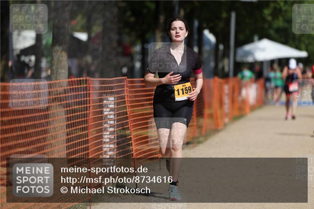 07.09.2025 - 19. Norderstedt Triathlon Michael Strokosch http://msf.ph/oto/8734616 07.09.2025 12:18:41 Laufen 803, 822, 1159 meine-sportfotos.de