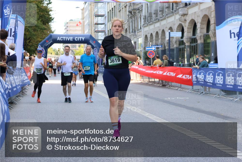 07.09.2025 - BARMER Alsterlauf Strokosch-Dieckow http://msf.ph/oto/8734627 07.09.2025 10:20:29 Ziel 2685, 2686, 2861, 2862, 2977, 3383, 3777, 4003, 4011, 4141, 4142, 4331, 4564, 4919, 4971 meine-sportfotos.de