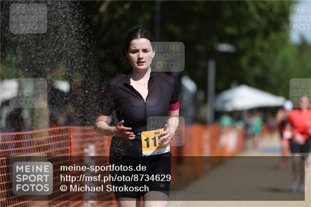 07.09.2025 - 19. Norderstedt Triathlon Michael Strokosch http://msf.ph/oto/8734629 07.09.2025 12:18:43 Laufen 803, 1159 meine-sportfotos.de