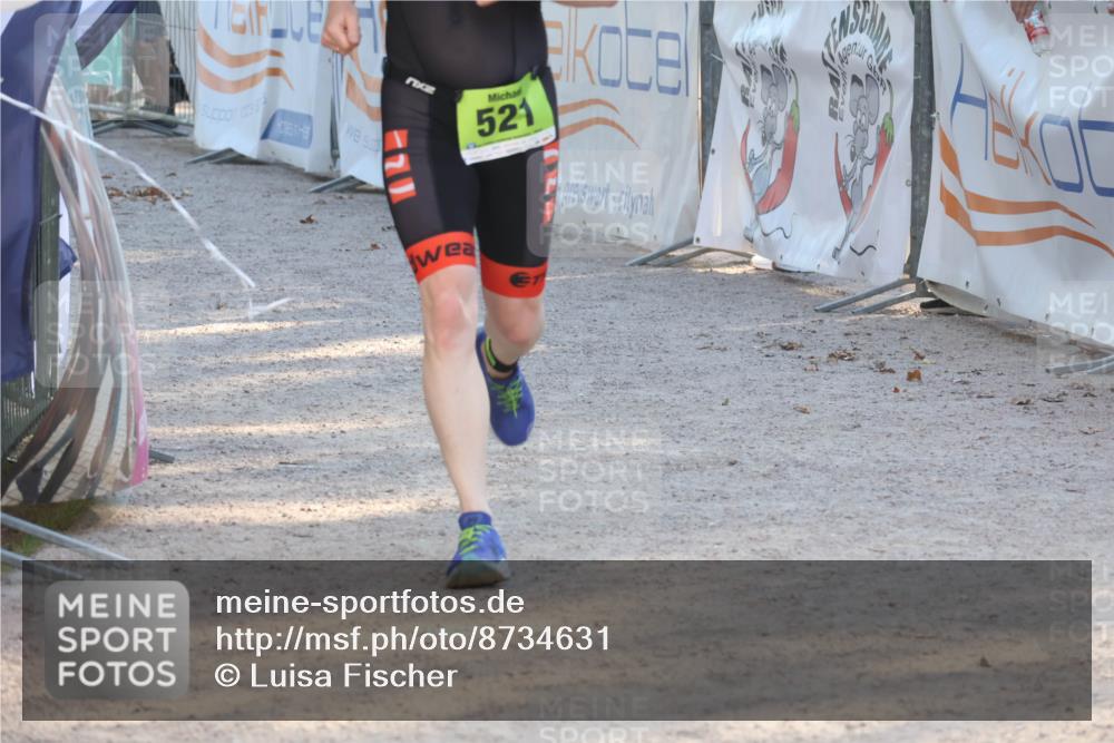 07.09.2025 - 19. Norderstedt Triathlon Luisa Fischer http://msf.ph/oto/8734631 07.09.2025 16:32:31 Ziel 521, 1484 meine-sportfotos.de