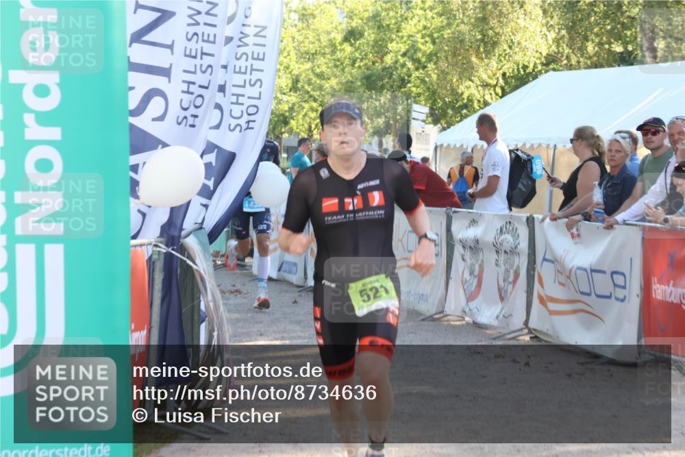 07.09.2025 - 19. Norderstedt Triathlon Luisa Fischer http://msf.ph/oto/8734636 07.09.2025 16:32:31 Ziel 521, 1484 meine-sportfotos.de