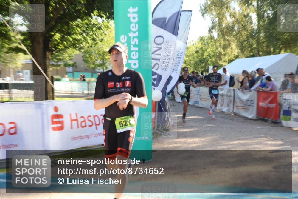 07.09.2025 - 19. Norderstedt Triathlon Luisa Fischer http://msf.ph/oto/8734652 07.09.2025 16:32:33 Ziel 521, 1433, 1484 meine-sportfotos.de