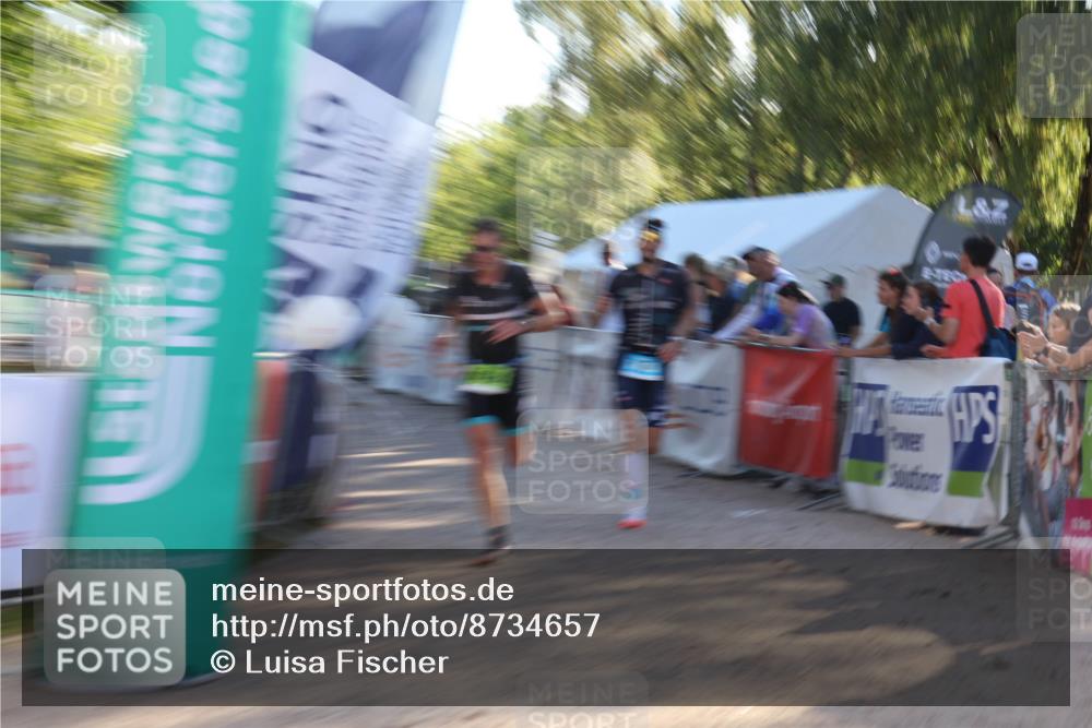 07.09.2025 - 19. Norderstedt Triathlon Luisa Fischer http://msf.ph/oto/8734657 07.09.2025 16:32:34 Ziel 490, 521, 1433, 1484 meine-sportfotos.de