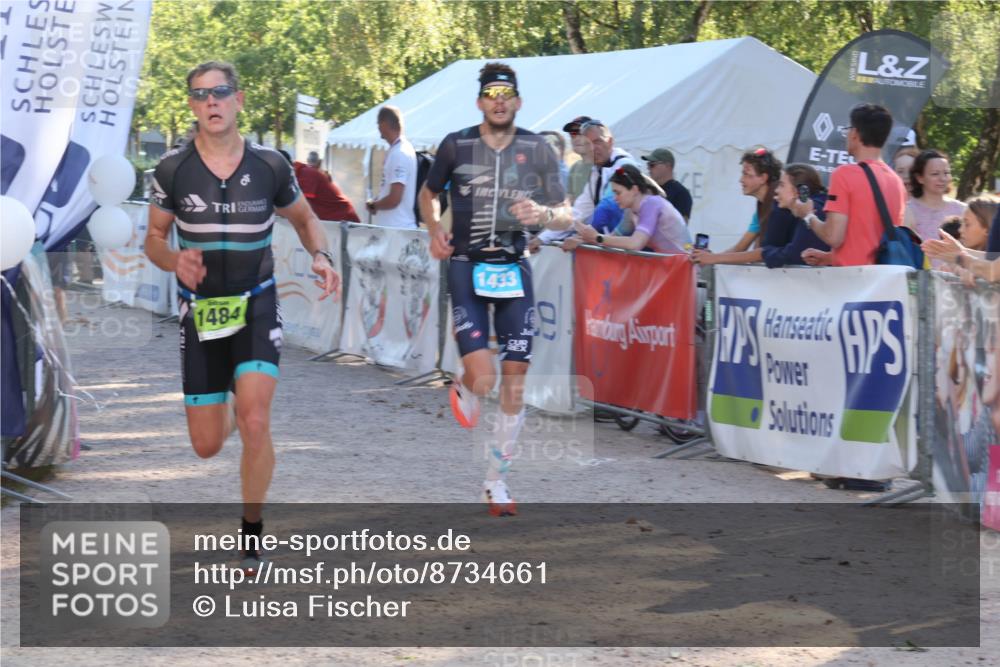 07.09.2025 - 19. Norderstedt Triathlon Luisa Fischer http://msf.ph/oto/8734661 07.09.2025 16:32:34 Ziel 490, 521, 1433, 1484 meine-sportfotos.de