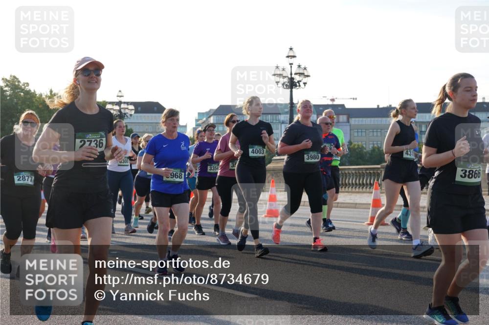 07.09.2025 - BARMER Alsterlauf Yannick Fuchs http://msf.ph/oto/8734679 07.09.2025 09:08:13 Laufen 2877, 2736, 8300, 4003, 3980, 431, 35, 3354, 968, 3866 meine-sportfotos.de
