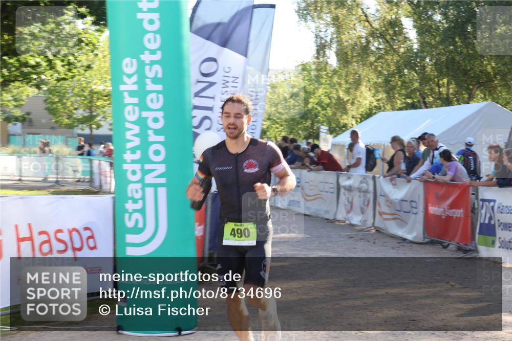 07.09.2025 - 19. Norderstedt Triathlon Luisa Fischer http://msf.ph/oto/8734696 07.09.2025 16:32:38 Ziel 490, 521, 1433, 1484 meine-sportfotos.de