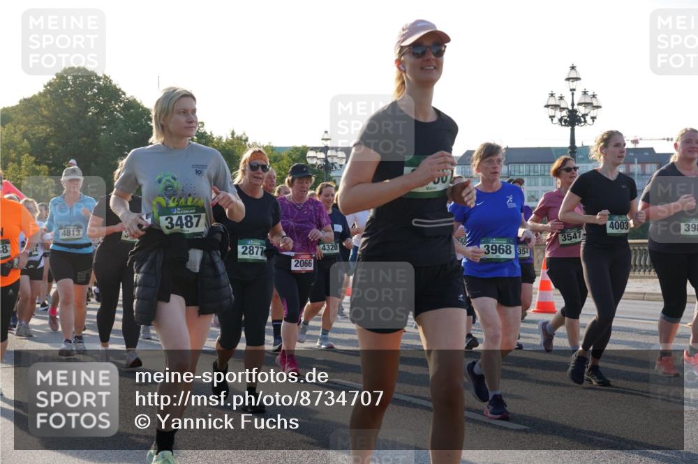 07.09.2025 - BARMER Alsterlauf Yannick Fuchs http://msf.ph/oto/8734707 07.09.2025 09:08:14 Laufen 10, 3487, 4813, 8, 2877, 4320, 2066, 4003, 398, 3547, 3968, 354 meine-sportfotos.de