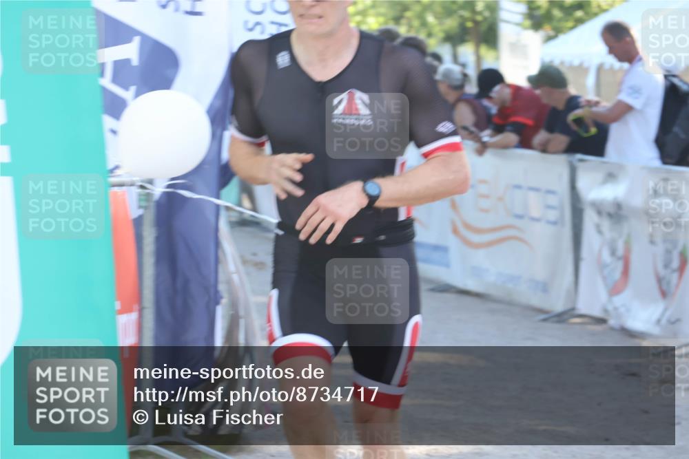07.09.2025 - 19. Norderstedt Triathlon Luisa Fischer http://msf.ph/oto/8734717 07.09.2025 16:32:45 Ziel 490, 547 meine-sportfotos.de