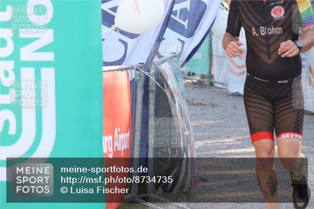 07.09.2025 - 19. Norderstedt Triathlon Luisa Fischer http://msf.ph/oto/8734735 07.09.2025 16:32:51 Ziel 491, 547 meine-sportfotos.de