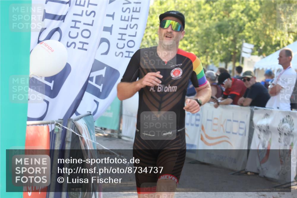 07.09.2025 - 19. Norderstedt Triathlon Luisa Fischer http://msf.ph/oto/8734737 07.09.2025 16:32:52 Ziel 491, 547 meine-sportfotos.de