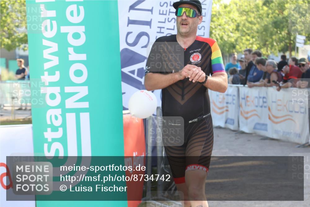 07.09.2025 - 19. Norderstedt Triathlon Luisa Fischer http://msf.ph/oto/8734742 07.09.2025 16:32:52 Ziel 491, 547 meine-sportfotos.de