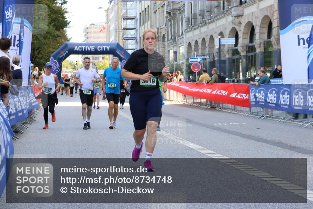 07.09.2025 - BARMER Alsterlauf Strokosch-Dieckow http://msf.ph/oto/8734748 07.09.2025 10:20:28 Ziel 2685, 2686, 2861, 2862, 2977, 3383, 3777, 4003, 4011, 4141, 4142, 4331, 4919, 4971 meine-sportfotos.de