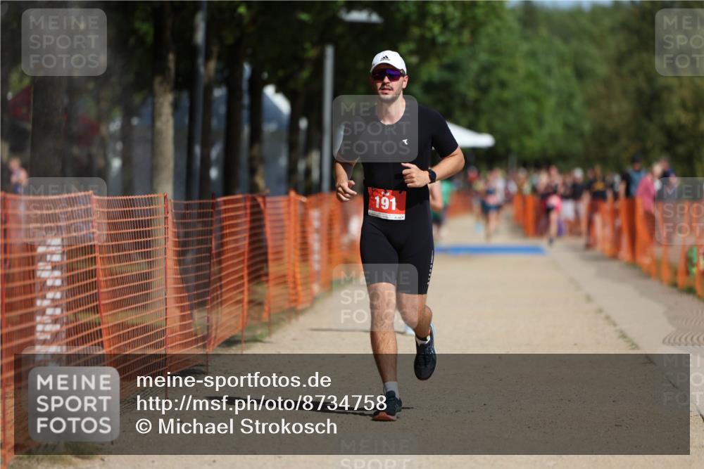 07.09.2025 - 19. Norderstedt Triathlon Michael Strokosch http://msf.ph/oto/8734758 07.09.2025 12:19:05 Laufen 191, 1187 meine-sportfotos.de