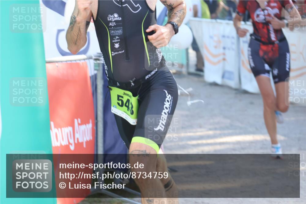 07.09.2025 - 19. Norderstedt Triathlon Luisa Fischer http://msf.ph/oto/8734759 07.09.2025 16:33:16 Ziel 438, 543 meine-sportfotos.de