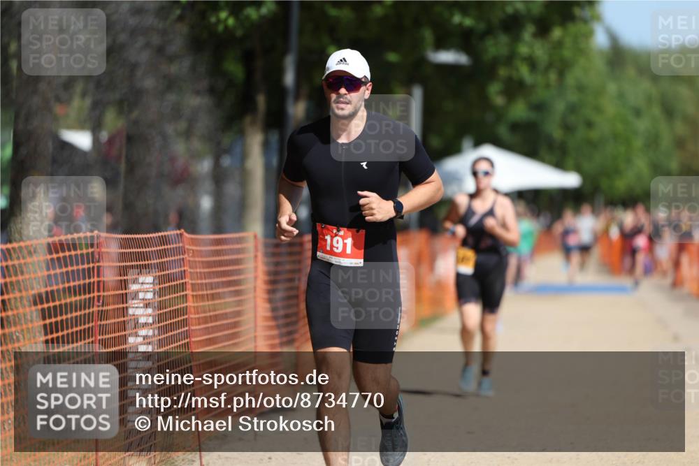 07.09.2025 - 19. Norderstedt Triathlon Michael Strokosch http://msf.ph/oto/8734770 07.09.2025 12:19:07 Laufen 191, 1187 meine-sportfotos.de