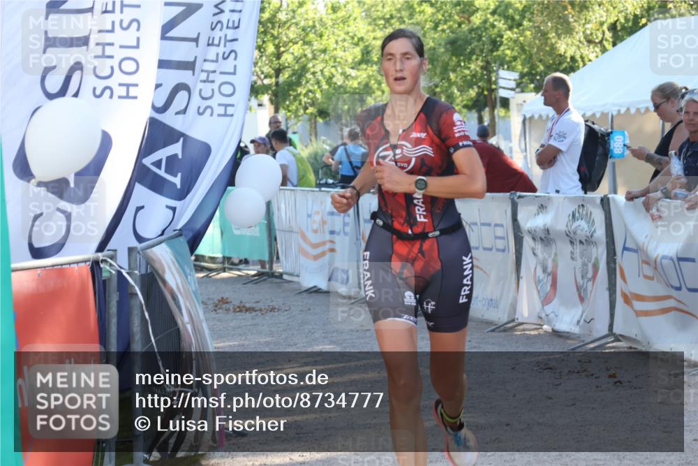 07.09.2025 - 19. Norderstedt Triathlon Luisa Fischer http://msf.ph/oto/8734777 07.09.2025 16:33:18 Ziel 438, 543 meine-sportfotos.de