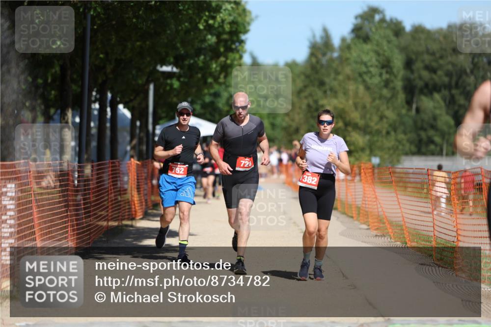 07.09.2025 - 19. Norderstedt Triathlon Michael Strokosch http://msf.ph/oto/8734782 07.09.2025 13:00:31 Laufen 728, 752, 783, 1382 meine-sportfotos.de
