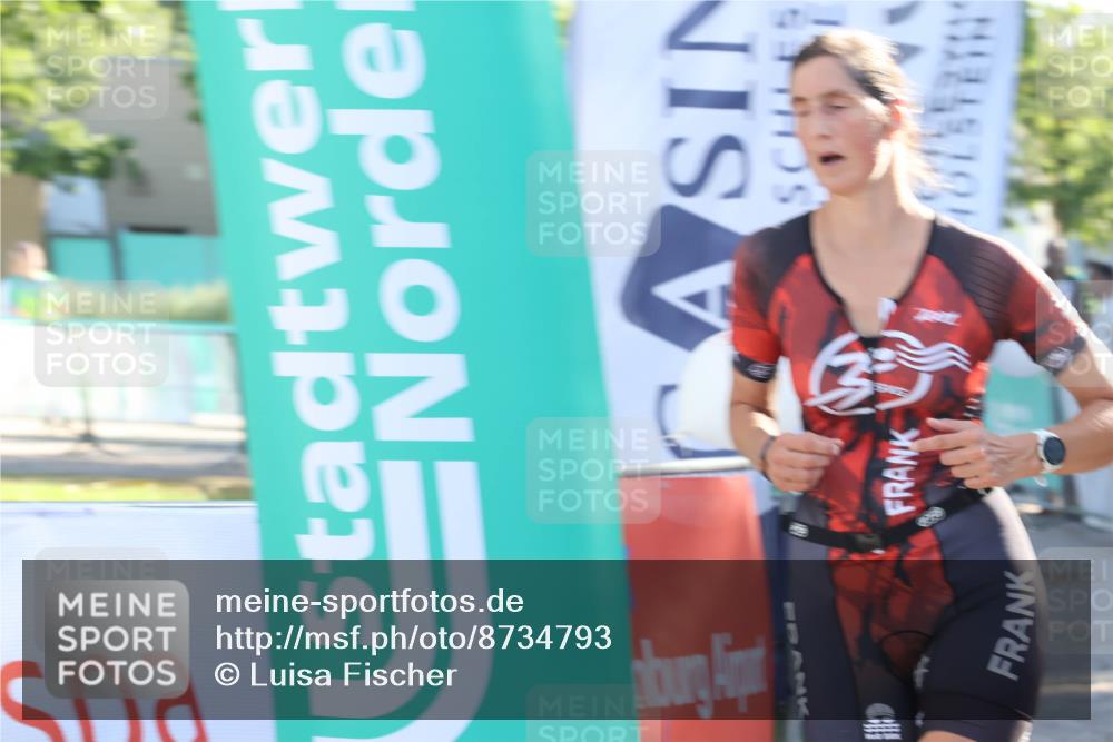 07.09.2025 - 19. Norderstedt Triathlon Luisa Fischer http://msf.ph/oto/8734793 07.09.2025 16:33:20 Ziel 438, 543 meine-sportfotos.de