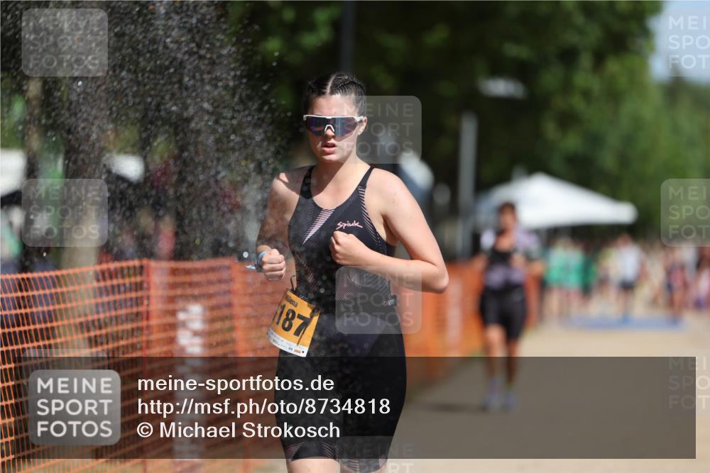 07.09.2025 - 19. Norderstedt Triathlon Michael Strokosch http://msf.ph/oto/8734818 07.09.2025 12:19:12 Laufen 191, 1187, 1286 meine-sportfotos.de