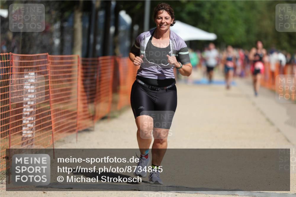 07.09.2025 - 19. Norderstedt Triathlon Michael Strokosch http://msf.ph/oto/8734845 07.09.2025 12:19:18 Laufen 1286 meine-sportfotos.de