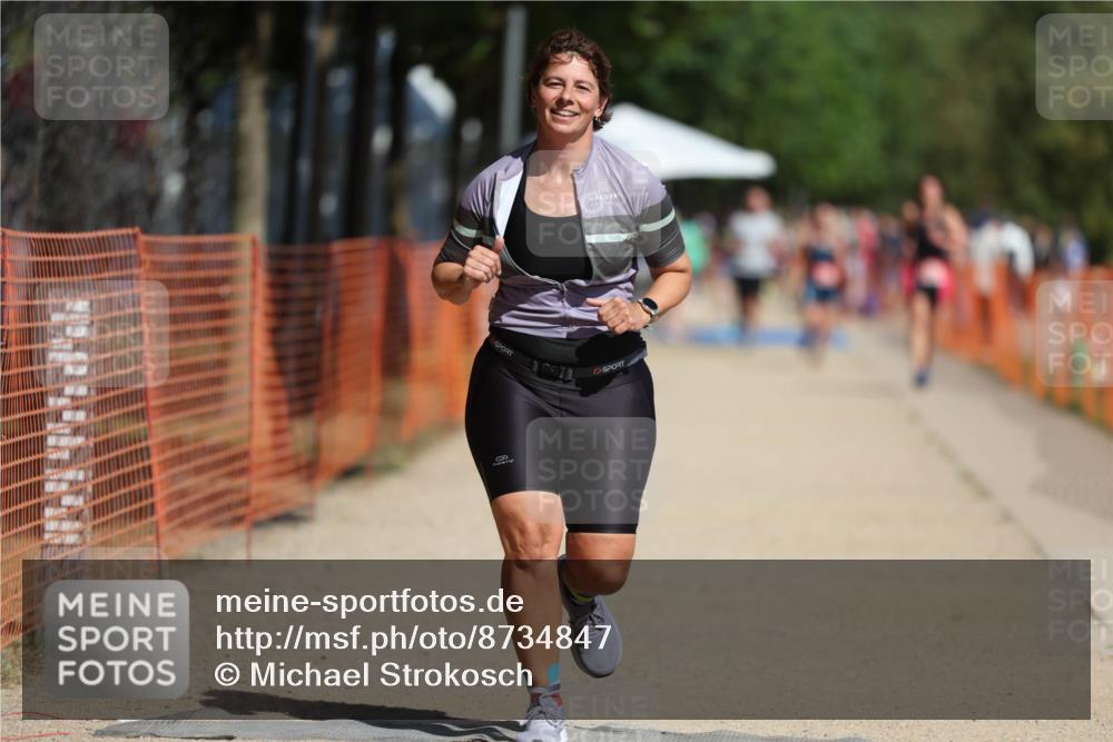 07.09.2025 - 19. Norderstedt Triathlon Michael Strokosch http://msf.ph/oto/8734847 07.09.2025 12:19:18 Laufen 1286 meine-sportfotos.de