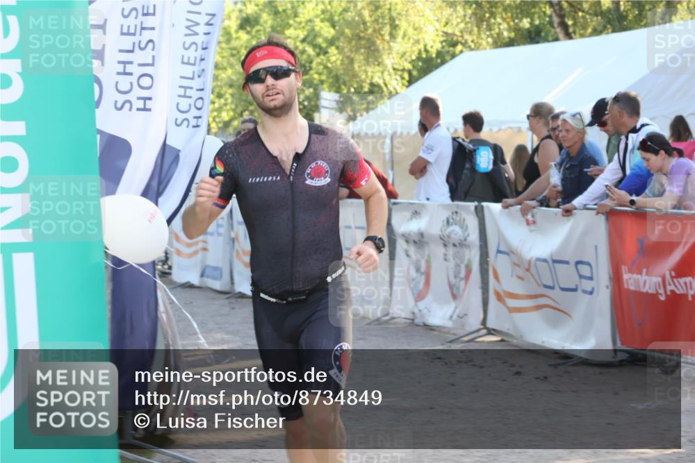 07.09.2025 - 19. Norderstedt Triathlon Luisa Fischer http://msf.ph/oto/8734849 07.09.2025 16:33:47 Ziel 488, 518 meine-sportfotos.de