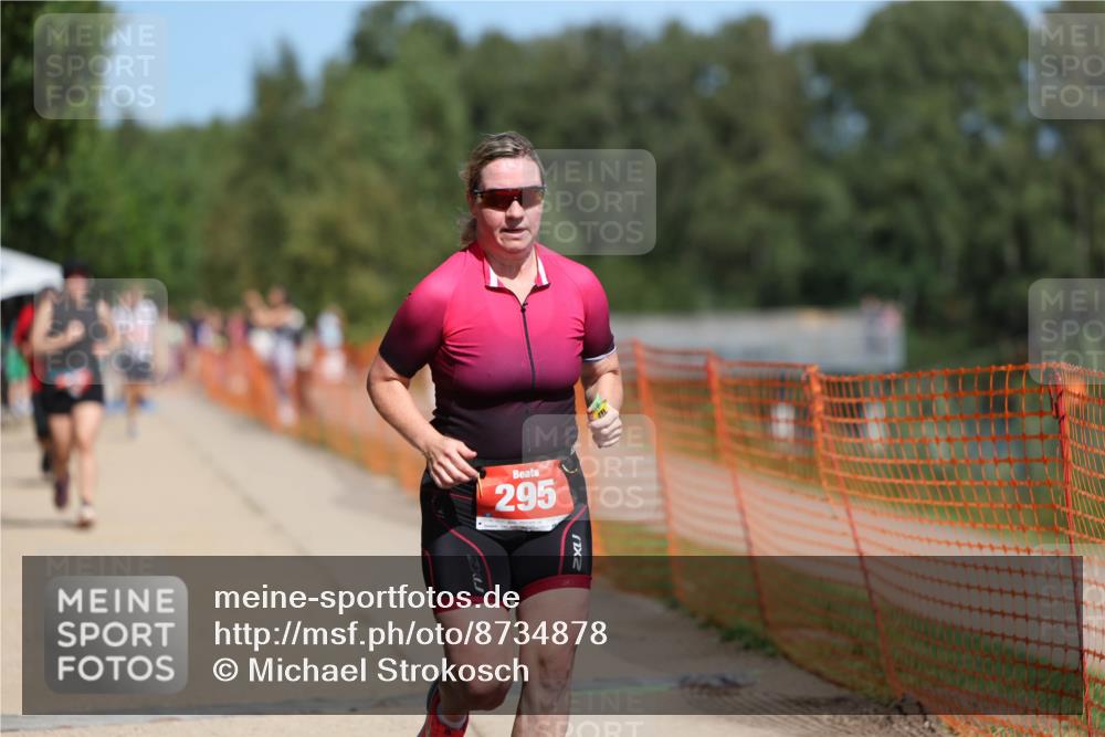 07.09.2025 - 19. Norderstedt Triathlon Michael Strokosch http://msf.ph/oto/8734878 07.09.2025 13:00:40 Laufen 295, 735 meine-sportfotos.de