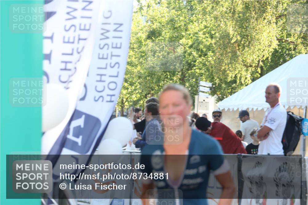 07.09.2025 - 19. Norderstedt Triathlon Luisa Fischer http://msf.ph/oto/8734881 07.09.2025 16:33:59 Ziel 443 meine-sportfotos.de