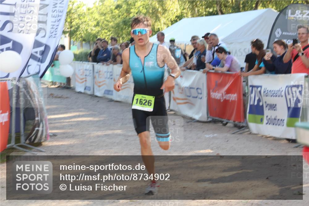 07.09.2025 - 19. Norderstedt Triathlon Luisa Fischer http://msf.ph/oto/8734902 07.09.2025 16:34:16 Ziel 1626 meine-sportfotos.de