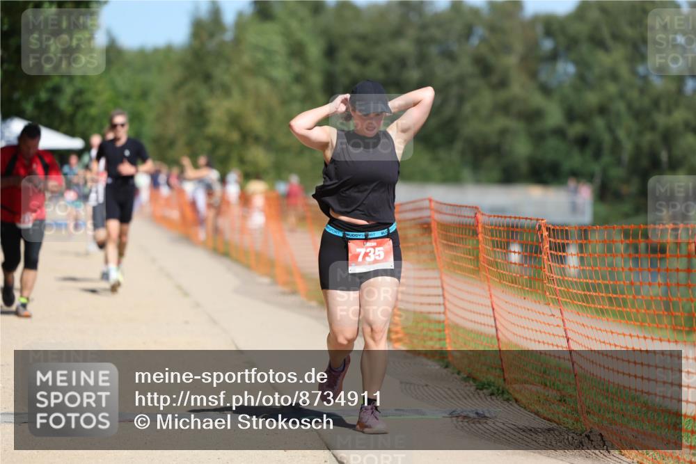 07.09.2025 - 19. Norderstedt Triathlon Michael Strokosch http://msf.ph/oto/8734911 07.09.2025 13:00:46 Laufen 727, 735, 1311, 1328 meine-sportfotos.de
