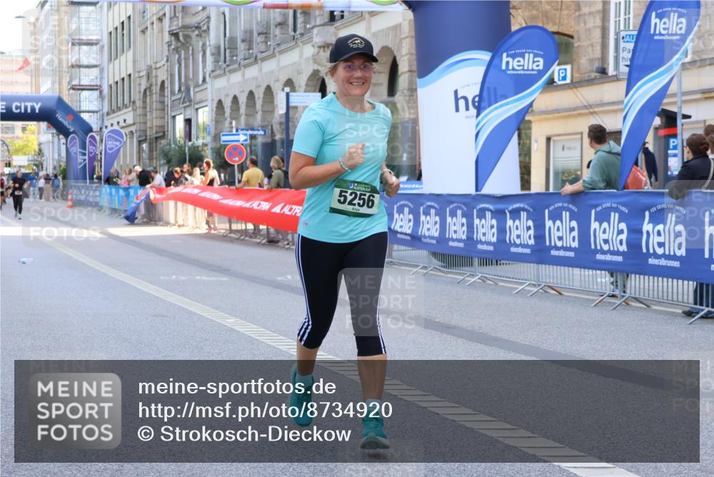 07.09.2025 - BARMER Alsterlauf Strokosch-Dieckow http://msf.ph/oto/8734920 07.09.2025 10:20:18 Ziel 2685, 2686, 2977, 3216, 3297, 3383, 3786, 3787, 3969, 4141, 4142, 4151, 4152, 4331, 4414, 4774, 4901, 4971, 5594 meine-sportfotos.de
