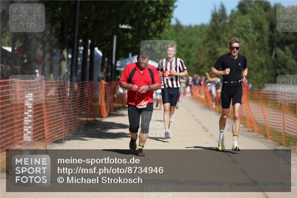 07.09.2025 - 19. Norderstedt Triathlon Michael Strokosch http://msf.ph/oto/8734946 07.09.2025 13:00:48 Laufen 188, 727, 735, 1311, 1328 meine-sportfotos.de