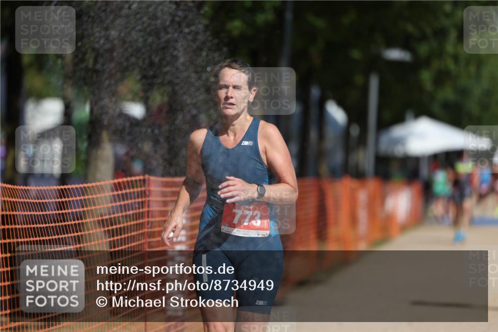 07.09.2025 - 19. Norderstedt Triathlon Michael Strokosch http://msf.ph/oto/8734949 07.09.2025 12:19:35 Laufen 773, 801, 1333 meine-sportfotos.de