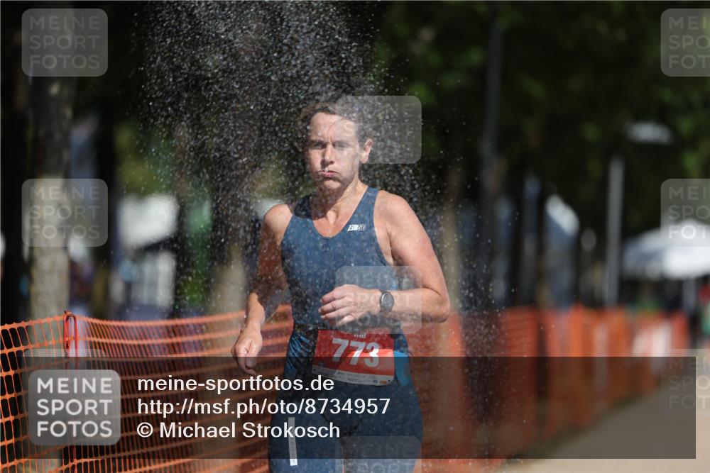 07.09.2025 - 19. Norderstedt Triathlon Michael Strokosch http://msf.ph/oto/8734957 07.09.2025 12:19:35 Laufen 773, 801, 1333 meine-sportfotos.de