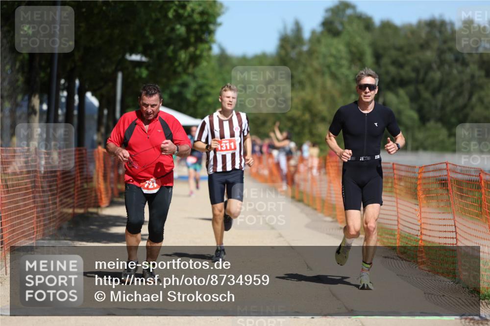 07.09.2025 - 19. Norderstedt Triathlon Michael Strokosch http://msf.ph/oto/8734959 07.09.2025 13:00:49 Laufen 188, 727, 735, 1311, 1328 meine-sportfotos.de