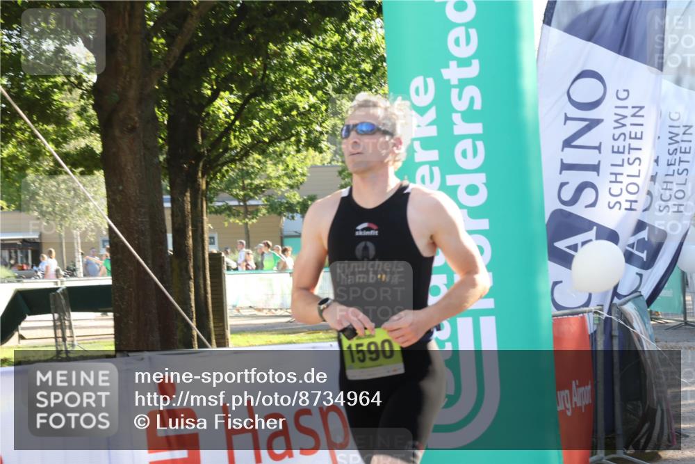 07.09.2025 - 19. Norderstedt Triathlon Luisa Fischer http://msf.ph/oto/8734964 07.09.2025 16:34:37 Ziel 1590 meine-sportfotos.de