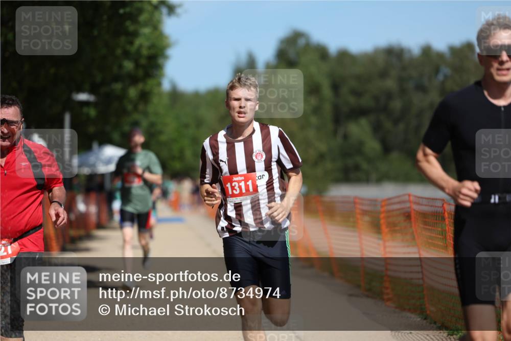 07.09.2025 - 19. Norderstedt Triathlon Michael Strokosch http://msf.ph/oto/8734974 07.09.2025 13:00:51 Laufen 188, 727, 1311, 1328 meine-sportfotos.de