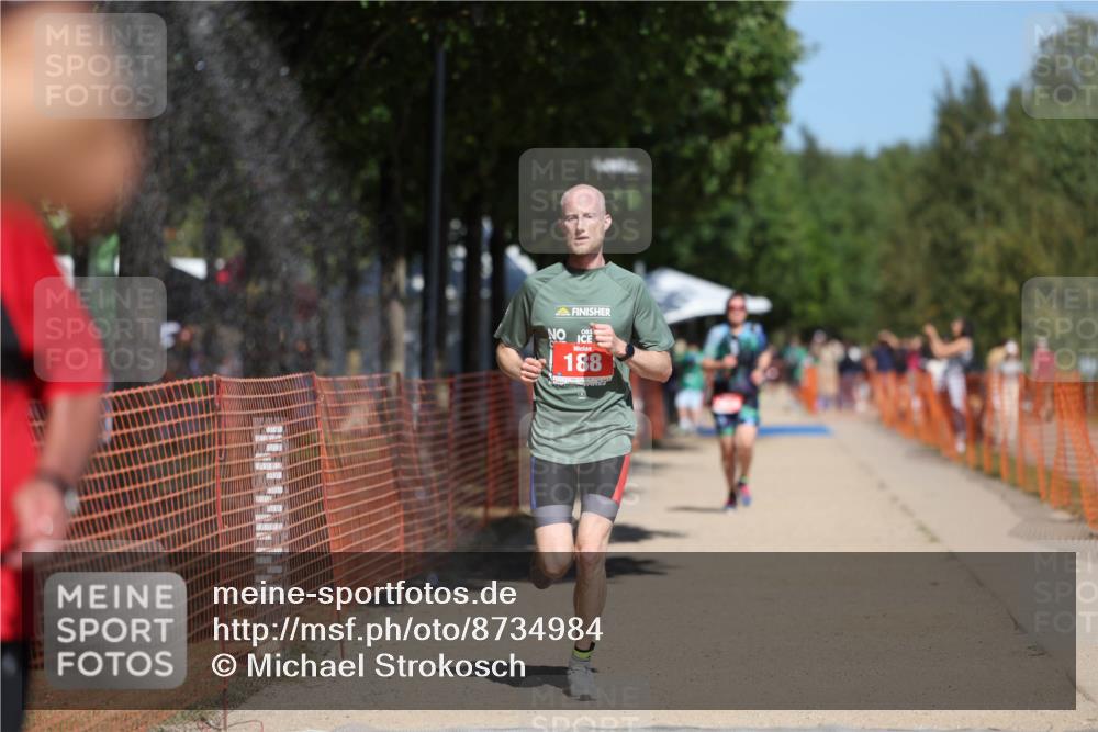 07.09.2025 - 19. Norderstedt Triathlon Michael Strokosch http://msf.ph/oto/8734984 07.09.2025 13:00:53 Laufen 188, 727, 1214, 1311, 1328 meine-sportfotos.de