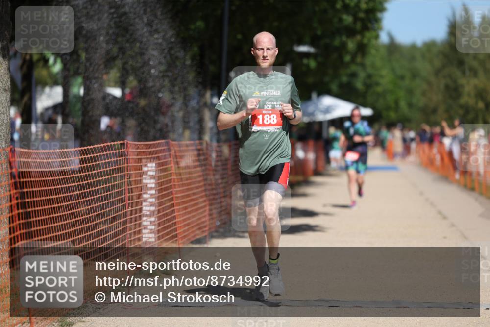 07.09.2025 - 19. Norderstedt Triathlon Michael Strokosch http://msf.ph/oto/8734992 07.09.2025 13:00:54 Laufen 188, 727, 1214, 1311, 1328 meine-sportfotos.de