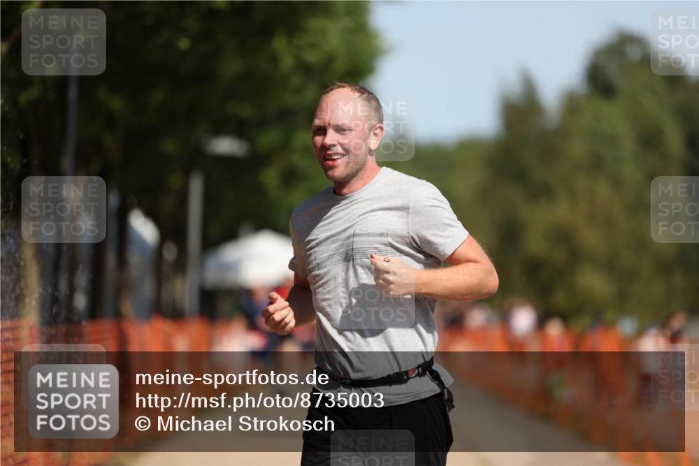 07.09.2025 - 19. Norderstedt Triathlon Michael Strokosch http://msf.ph/oto/8735003 07.09.2025 12:19:39 Laufen 773, 801 meine-sportfotos.de