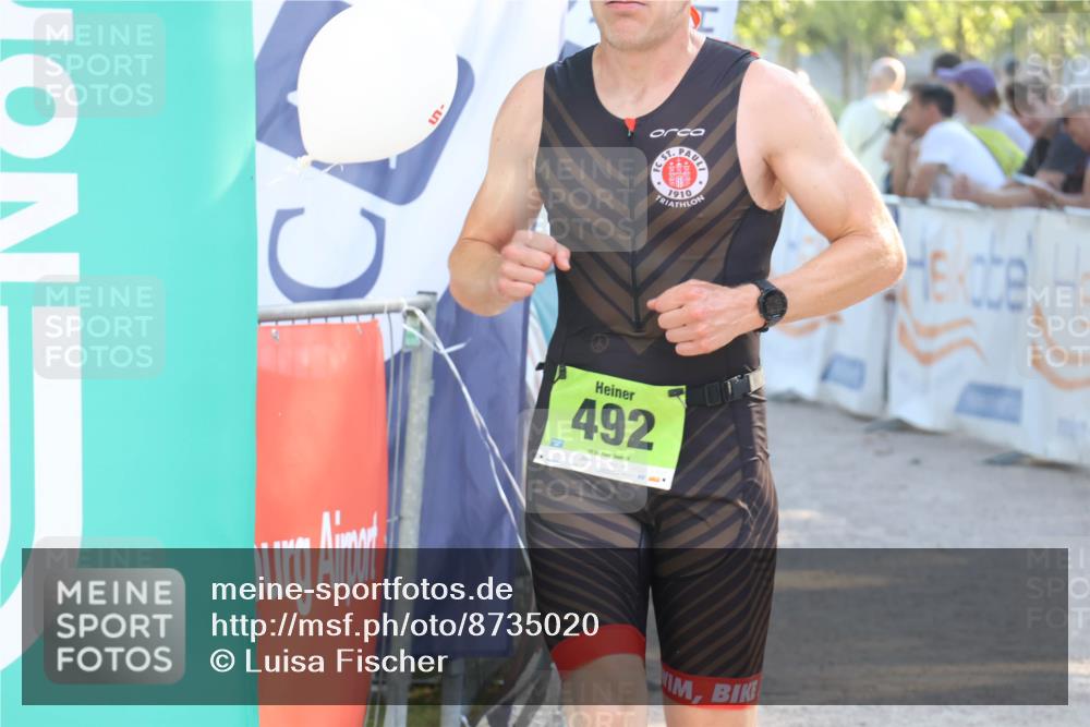 07.09.2025 - 19. Norderstedt Triathlon Luisa Fischer http://msf.ph/oto/8735020 07.09.2025 16:35:10 Ziel 492 meine-sportfotos.de