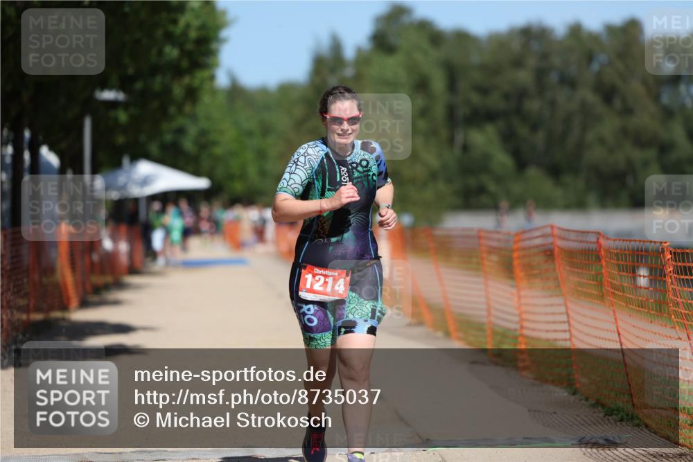 07.09.2025 - 19. Norderstedt Triathlon Michael Strokosch http://msf.ph/oto/8735037 07.09.2025 13:01:01 Laufen 1214 meine-sportfotos.de