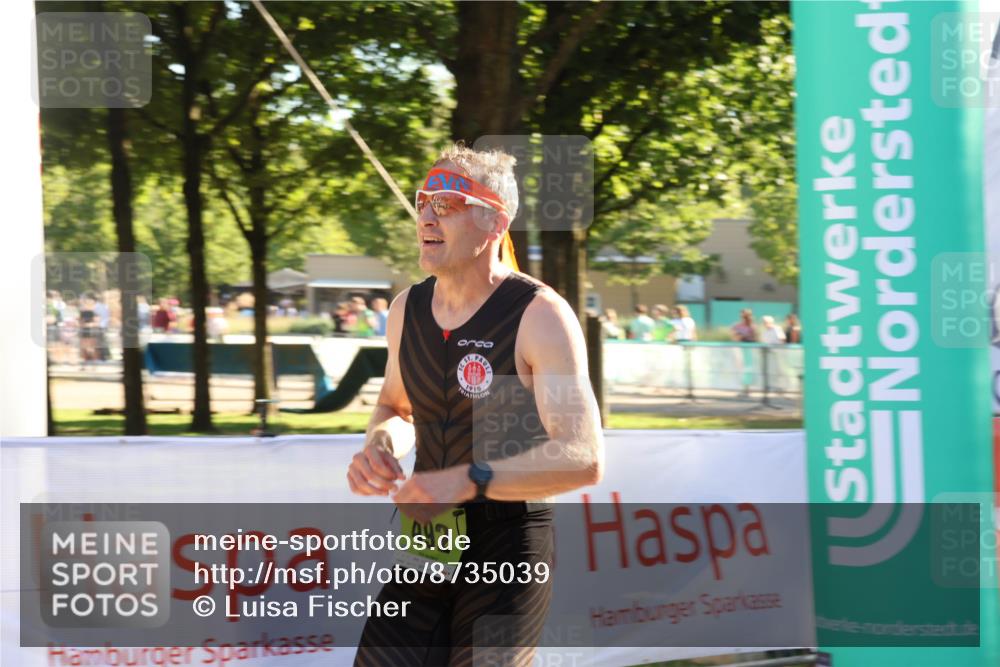 07.09.2025 - 19. Norderstedt Triathlon Luisa Fischer http://msf.ph/oto/8735039 07.09.2025 16:35:12 Ziel 492 meine-sportfotos.de