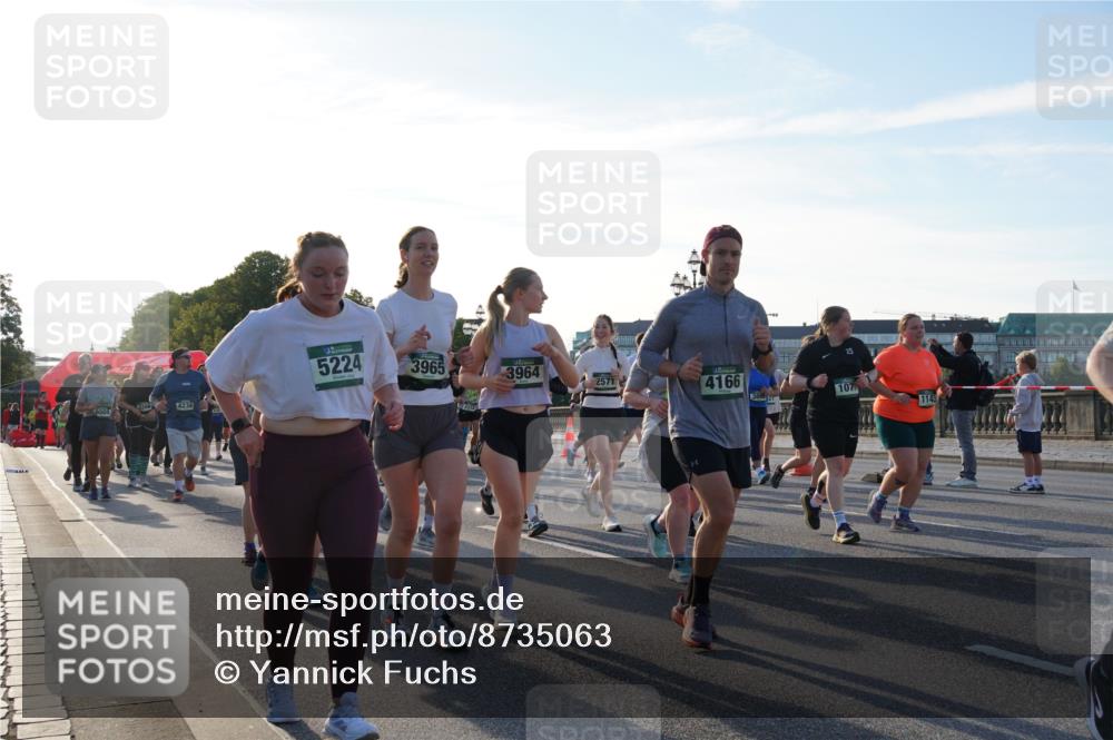 07.09.2025 - BARMER Alsterlauf Yannick Fuchs http://msf.ph/oto/8735063 07.09.2025 09:08:29 Laufen 5224, 3965, 3964, 2571, 4166, 4234, 107, 3898, 1145 meine-sportfotos.de